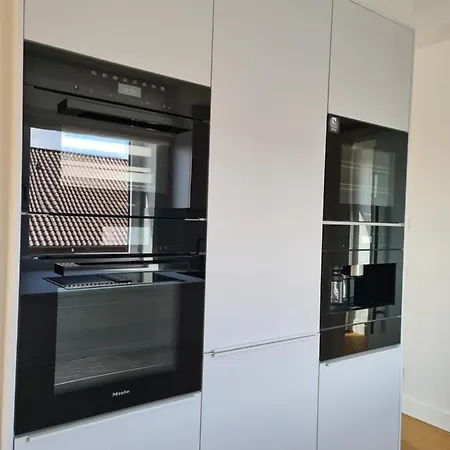 Alisa - Diamond View Penthouse Apartment