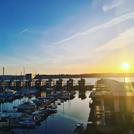 Alisa - Diamond View Penthouse Apartment Flensburg